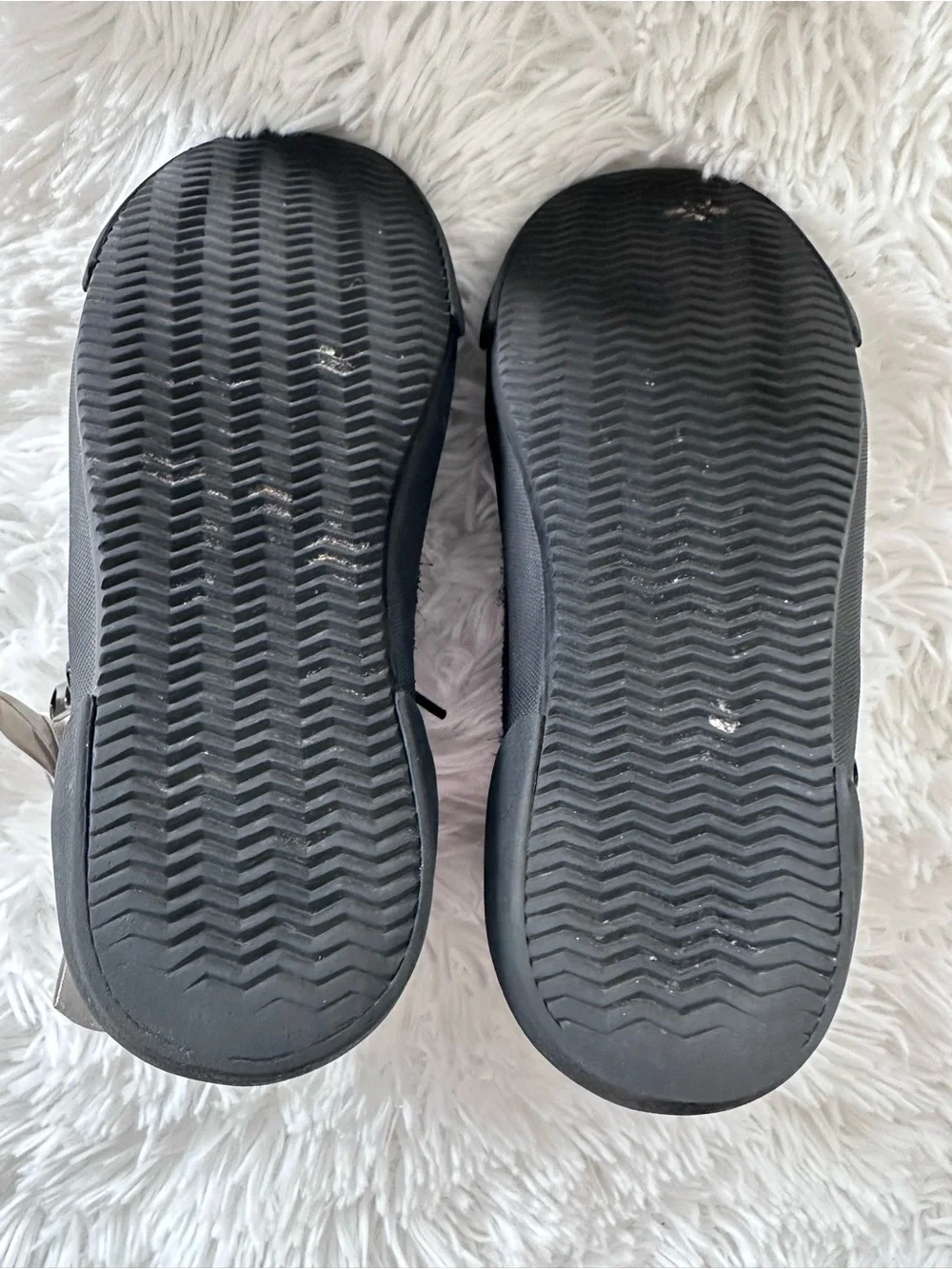 UGG J I Heart Hi Top Glitter Black Sneakers size 13